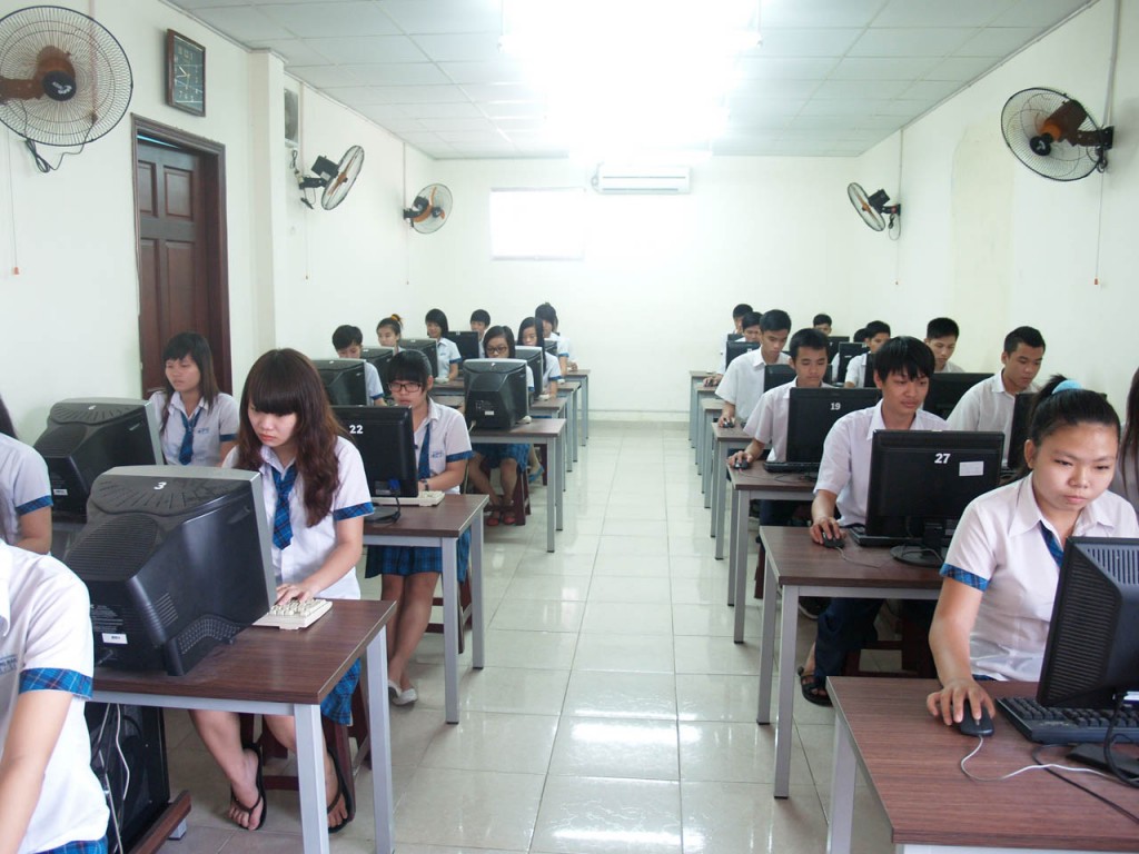 Trường THPT Hưng Đạo